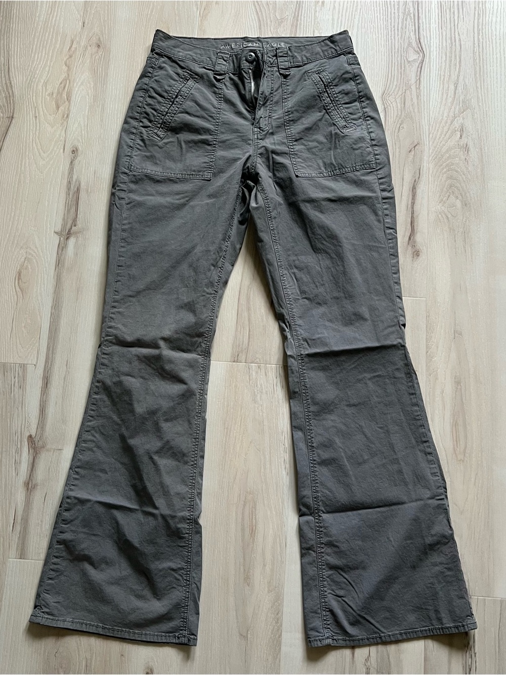 Gray American Eagle Flared pants size 6L